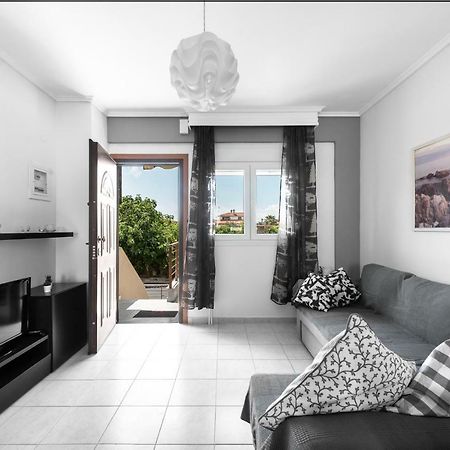 Nikiti Maisonette On The Beach By Luxlikehome Exterior photo