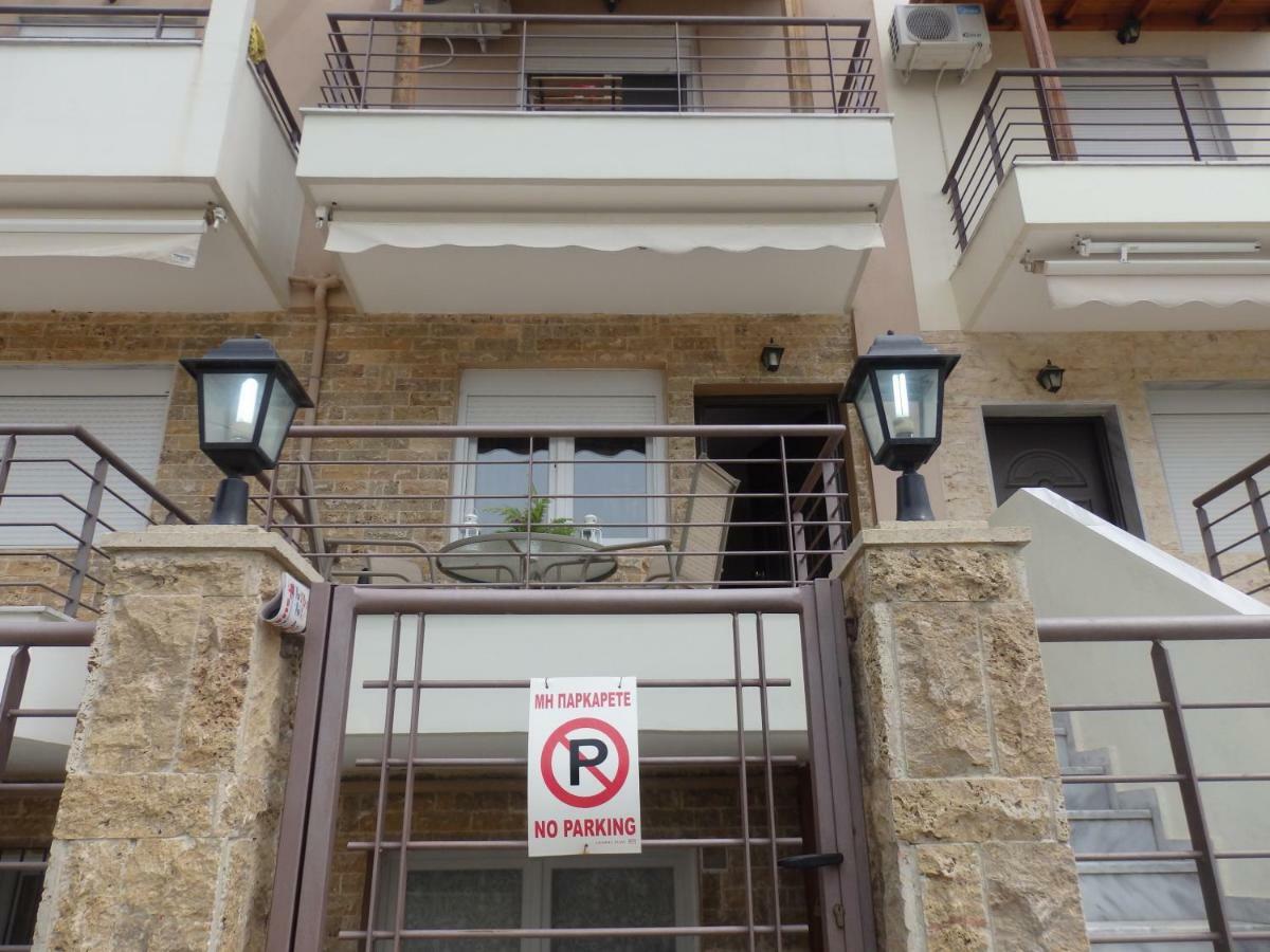 Nikiti Maisonette On The Beach By Luxlikehome Exterior photo