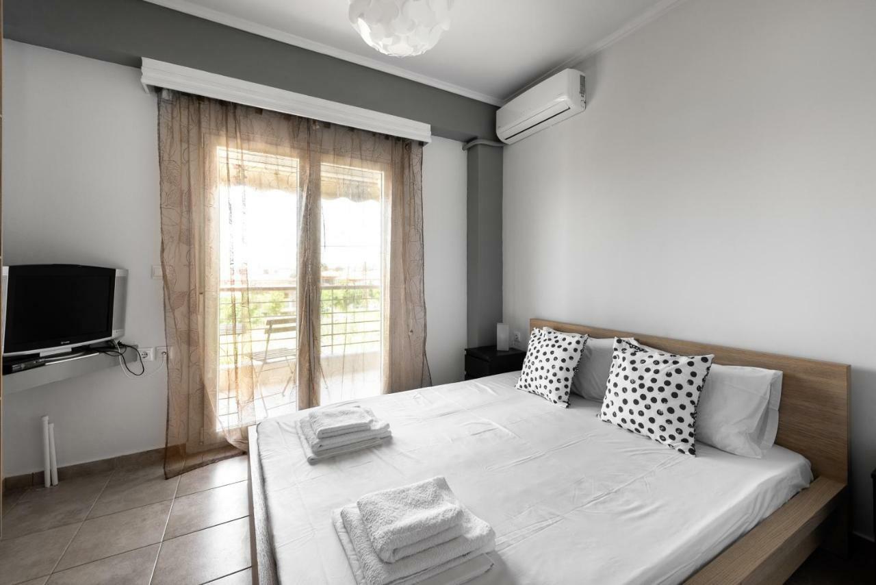 Nikiti Maisonette On The Beach By Luxlikehome Exterior photo