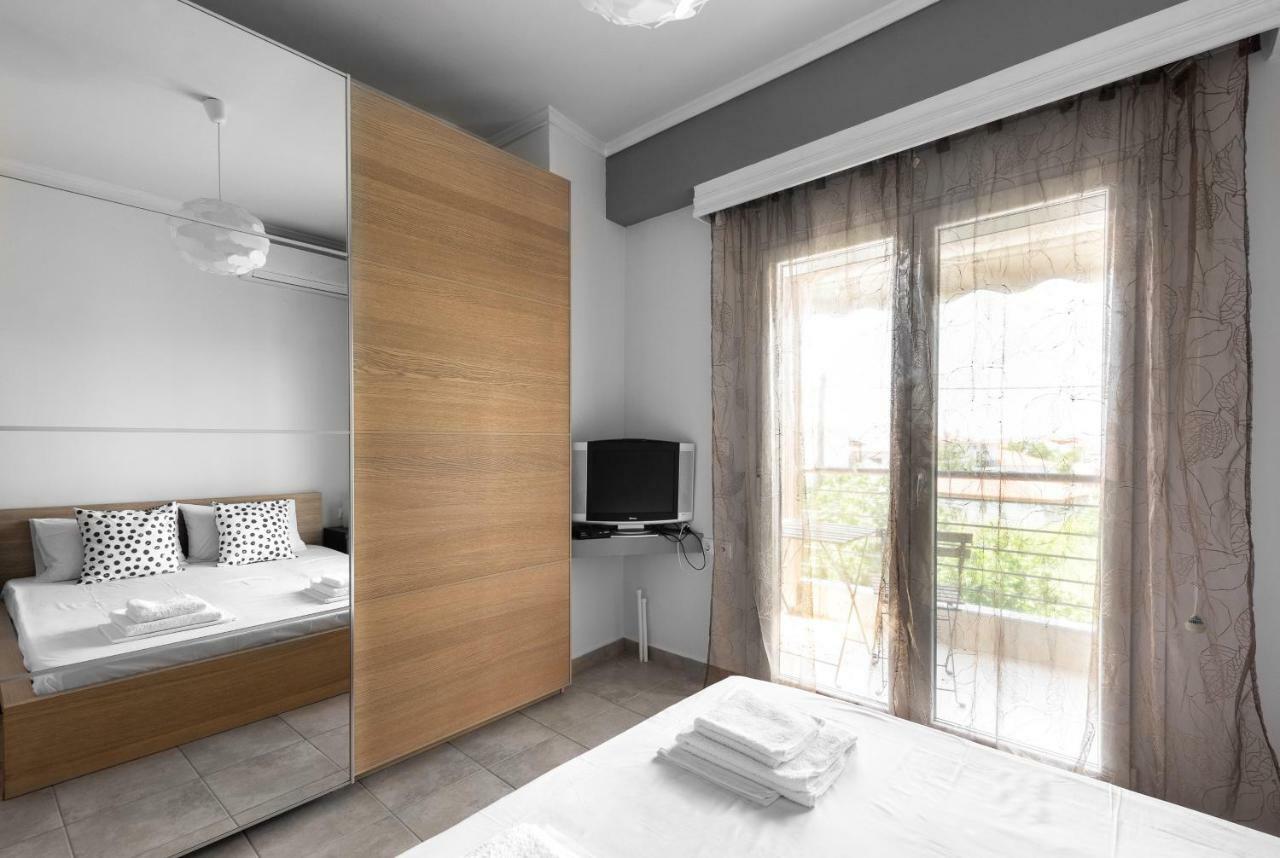 Nikiti Maisonette On The Beach By Luxlikehome Exterior photo